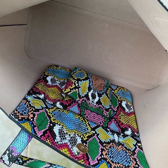 Multi colored snakeskin tote - Picture 2 of 2